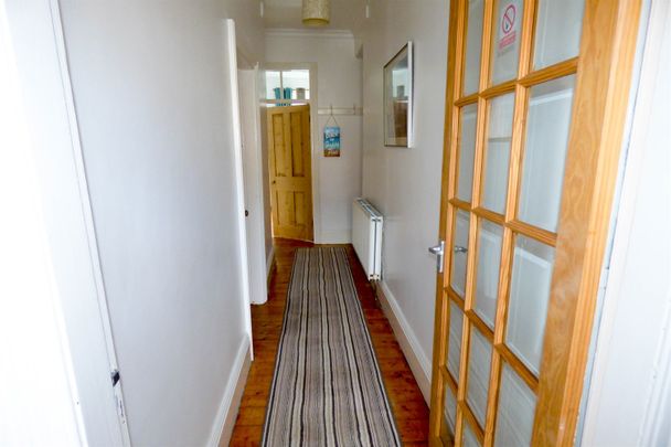 2 bed flat to rent in Mowbray Road, South Shields, NE33 - Photo 1