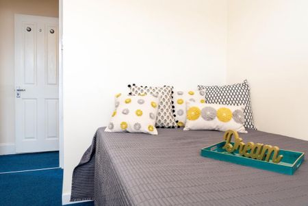 7 bedroom house to rent - Photo 2