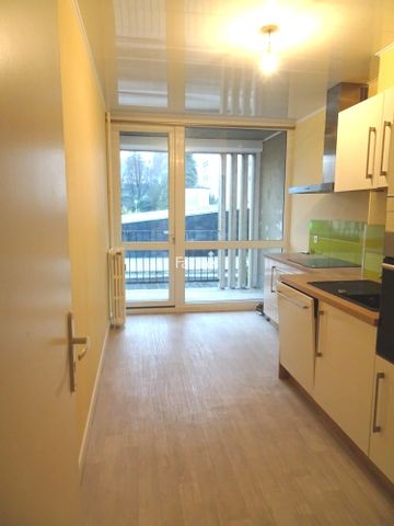 Location Appartement 4 pièces 69m² ST LO 50000 - Photo 4