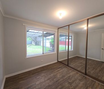 Comfortable Three-Bedroom Whole House with Split System Air Conditi... - Photo 3