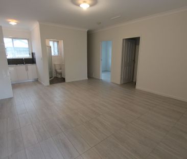 NEAR NEW GRANNY FLAT - Photo 5