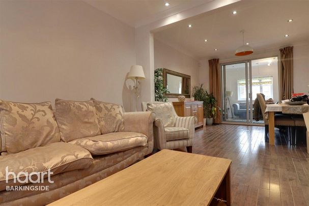 3 bedroom terraced house to rent - Photo 1