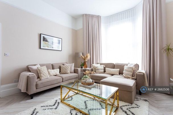 4 bedroom maisonette to rent - Photo 1