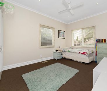 Classic Hampton Charm with Space for the Whole Family - Photo 5