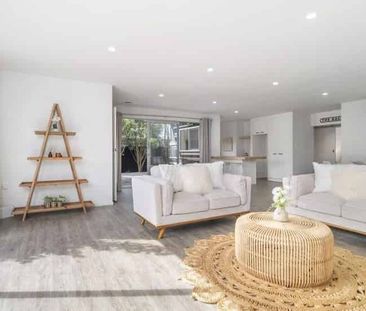 Modern house located in central location - Photo 3