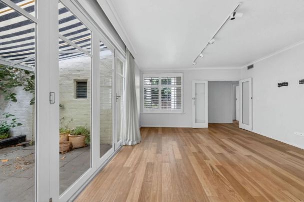 Modern Two‑Bedroom Living in Prime Malvern East - Photo 1