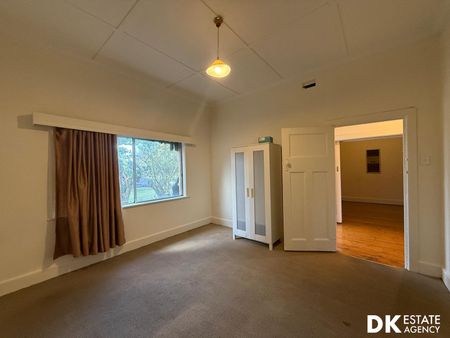 Charming 3 bedrooms home in Central Footscray - Photo 3