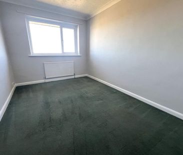 2 bedroom terraced bungalow to rent - Photo 2