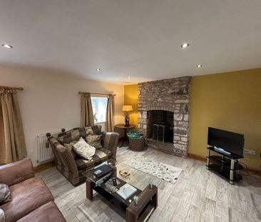1 bedroom barn conversion to rent - Photo 2