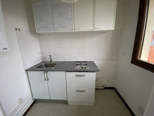 Location Appartement 1 pièce 24m² SURESNES 92150 - Photo 1