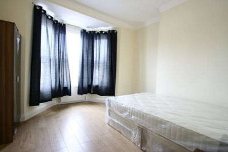 3 Bed - Simonside Terrace, Heaton, Ne6 - Photo 5