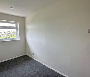 3 bedroom flat to rent - Photo 5