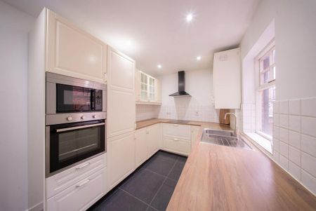 3 bedroom terraced house to rent - Photo 4