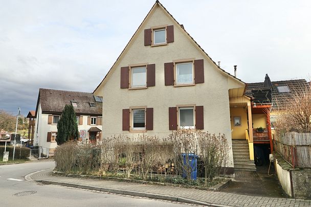 Große 3-Zimmer Maisonette Wohnung mit Balkon u. Stellpl. in Hertingen - Photo 1