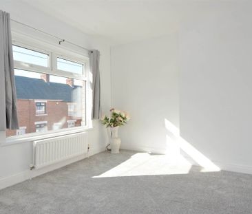 142 Greenville Road, off Grand Parade, BELFAST, BT5 5JY - Photo 5