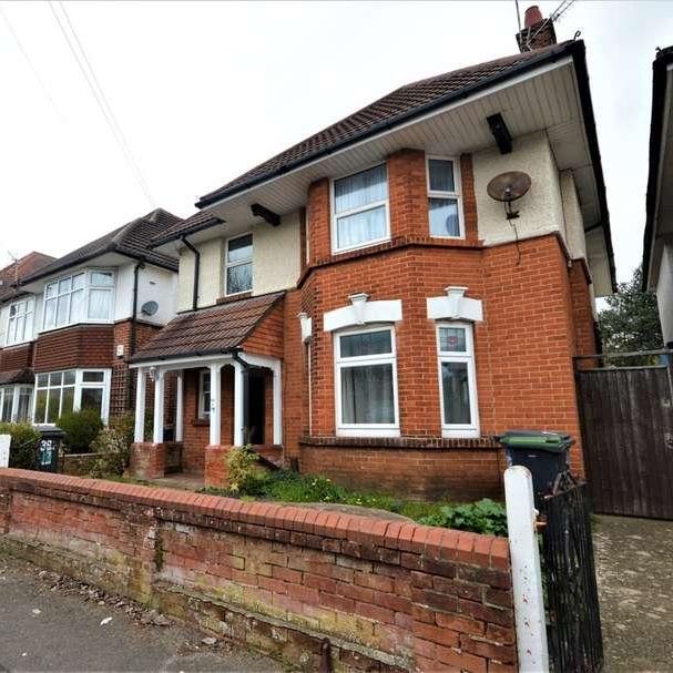 Truscott Avenue, Bournemouth, BH9 - Photo 1