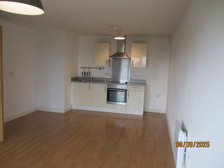 2 bedroom apartment to rent - Photo 3