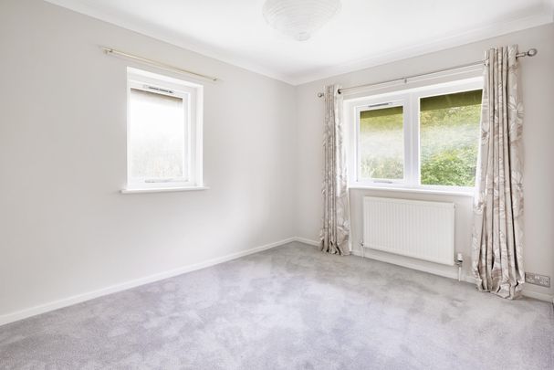 Friars Mead, Manchester Road, London, E14 - Photo 1