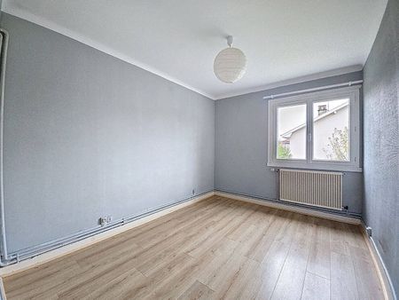 Location appartement 5 pièces 90.35 m² à Bourg-en-Bresse (01000) - Photo 5
