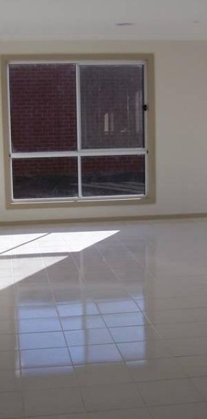 Family Home! - Photo 1