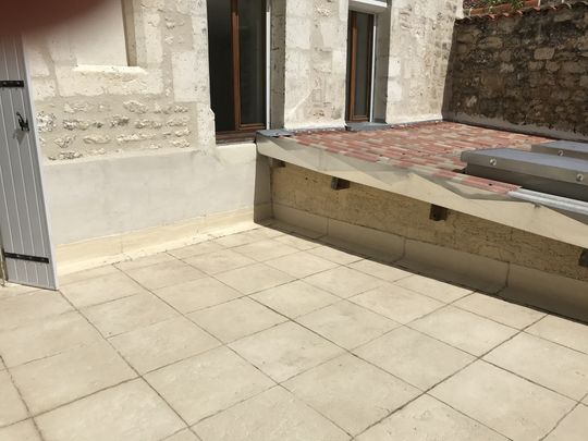 Location Appartement 2 pièces 42m² ANGOULEME 16000 - Photo 1