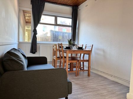 Room in a Shared House, Ashford Road, NW2 - Photo 3