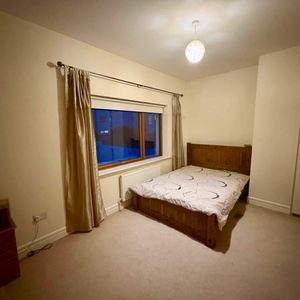 Lyons Street, Newcastle, Co. Dublin ** DOUBLE BEDROOM TO RENT ** - Photo 2