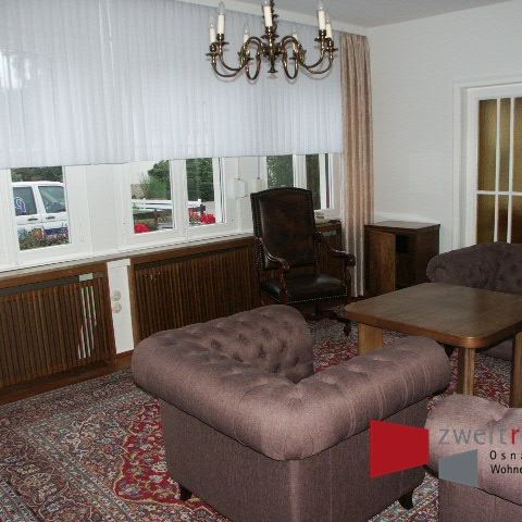 Weststadt, Haus mit 6 Zimmern, Sonnenterrasse und Garten - Photo 1