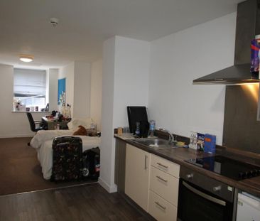 Studio to rent - Photo 3