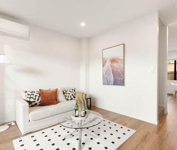 Modern & Low Maintenance Townhouse - Photo 1