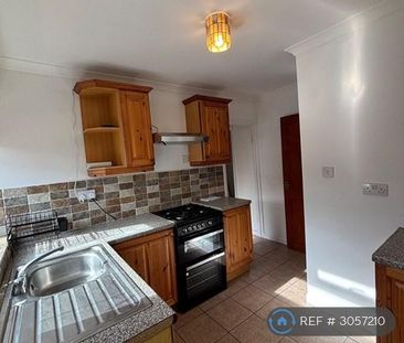 3 bedroom end of terrace house to rent - Photo 6