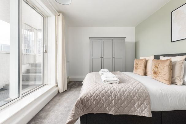 Westferry Road - Photo 1