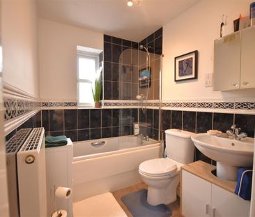 Ladybower Close, Upton, Wirral - Photo 6