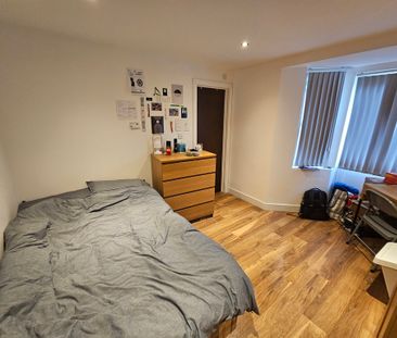 2 Bed Student Accommodation - Photo 3