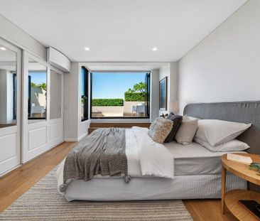 Stunning Two Bedroom Apartment in Bronte With A Large Entertaining ... - Photo 4