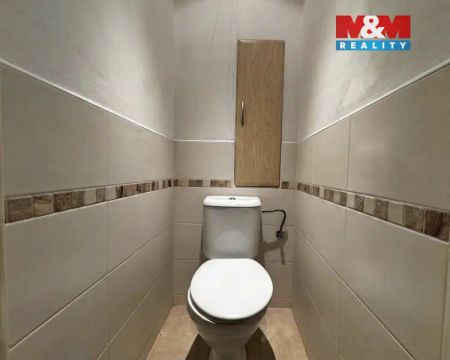 Pronájem bytu 2+1 v Praze, ul. Počernická - Fotografie 3