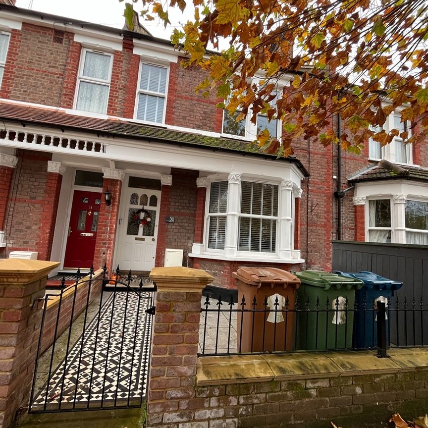 3 Bed Terraced House, Heath Road, HA1 - Photo 1