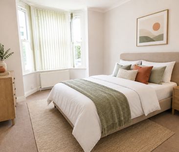3 Bed Flat, Geraldine Road, SW18 - Photo 3