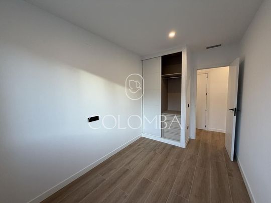 3 bedroom luxury penthouse for rent in Madrid, Spain - Photo 1