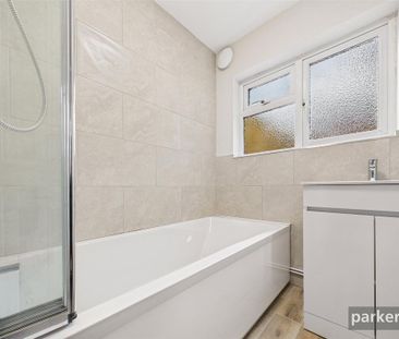 3 bedroom terraced house to rent - Photo 6