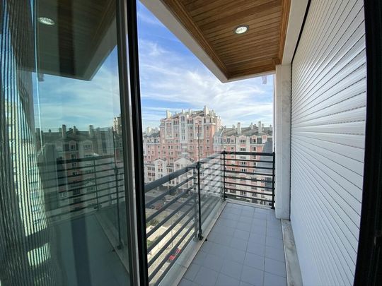 4 Bedroom Apartment with parking, Telheiras, Lisboa - Photo 1