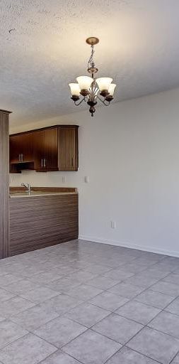 3 1/2 - Granby - 1 010 $/mois - Photo 1