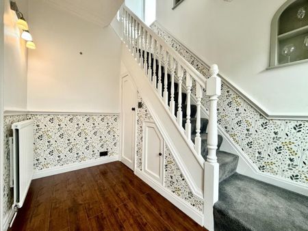 3 bedroom semi-detached house to rent - Photo 4
