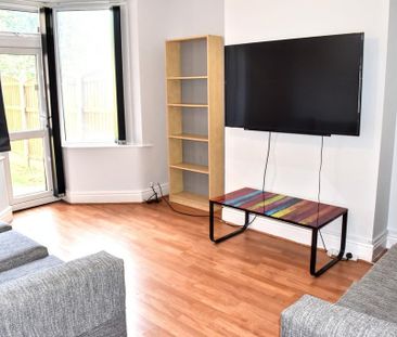 1 bedroom in a house share to rent - Photo 1