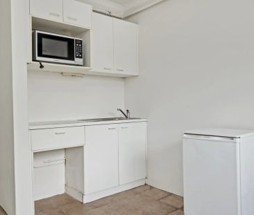 Centrally Located Studio apartment - Photo 1