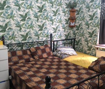 3 bedroom terraced house to rent - Photo 6