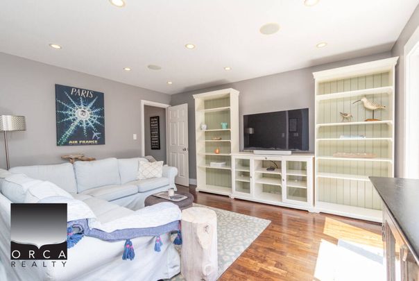 3335 Apex Place, North Vancouver - Photo 1