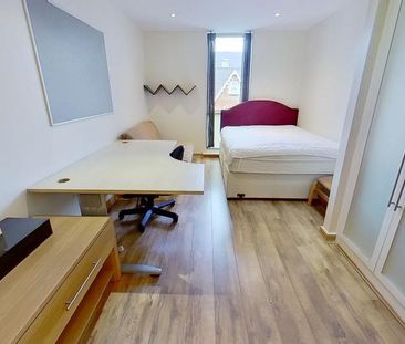 3 bedroom apartment to rent - Photo 5