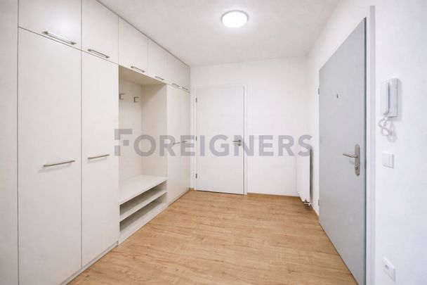 Apartment for rent, 1+KK - Studio, 38m - Photo 1