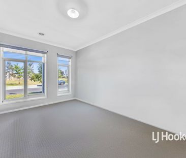 10 Leo Avenue, Tarneit VIC, Belconnen - Photo 5
